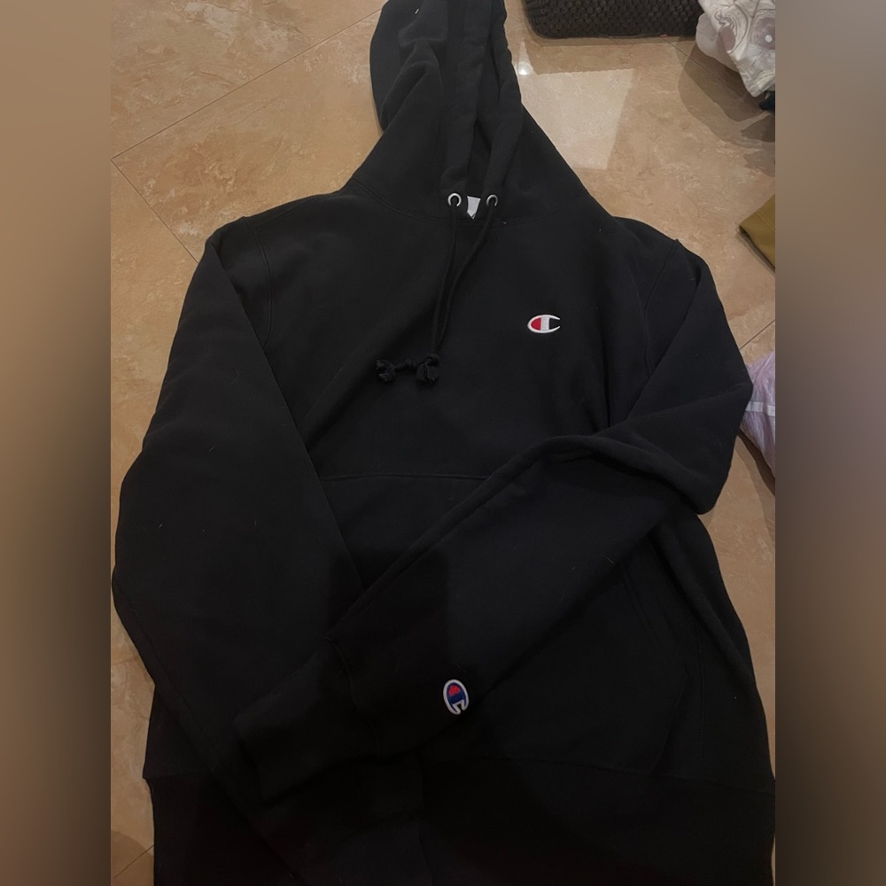 Small black champion hoodie